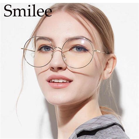 large round glasses